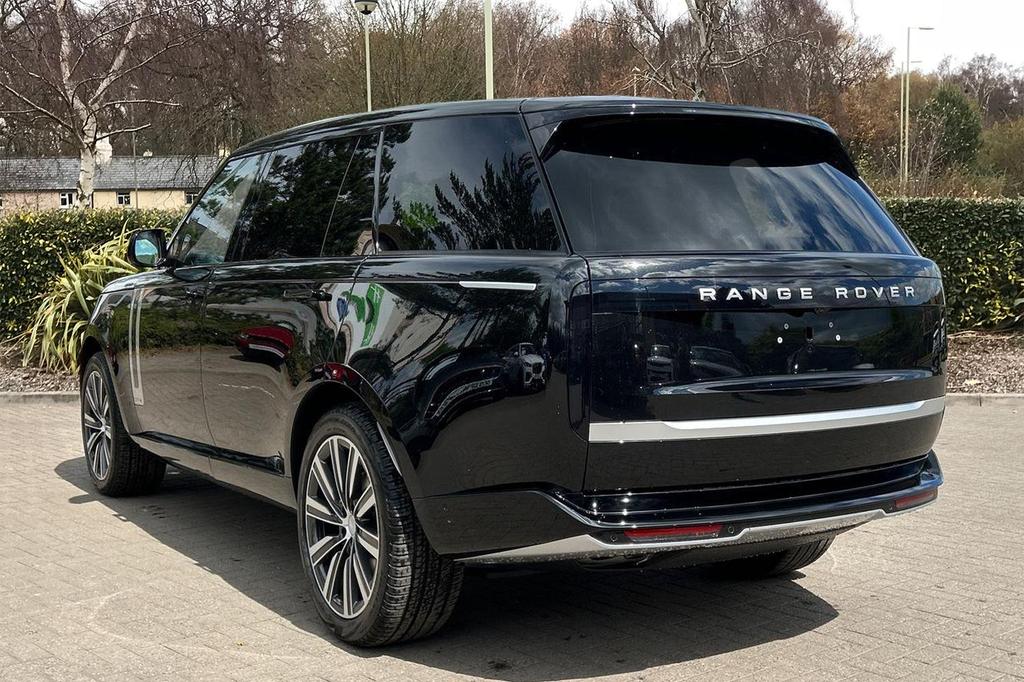 range-rover-autobiography-lwb-chauffeurs